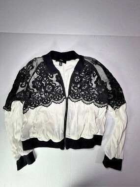 Yyigal Floral Lace Bomber Jacket in Black & White Size XL